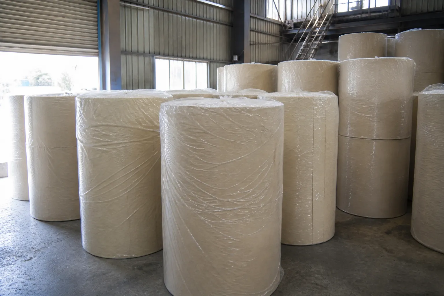 Natural facial tissue paper jumbo roll