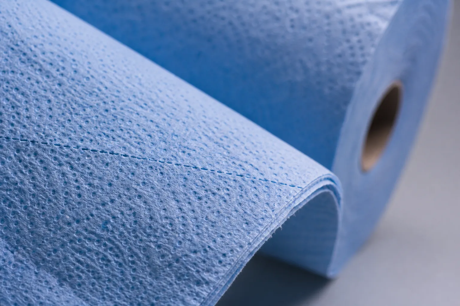 Soft absorbent kitchen paper towel roll
