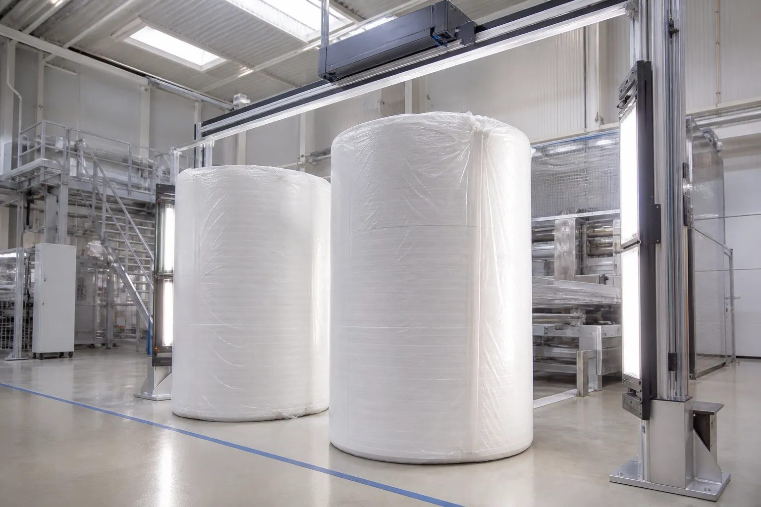 White kitchen towel jumbo rolls in bulk