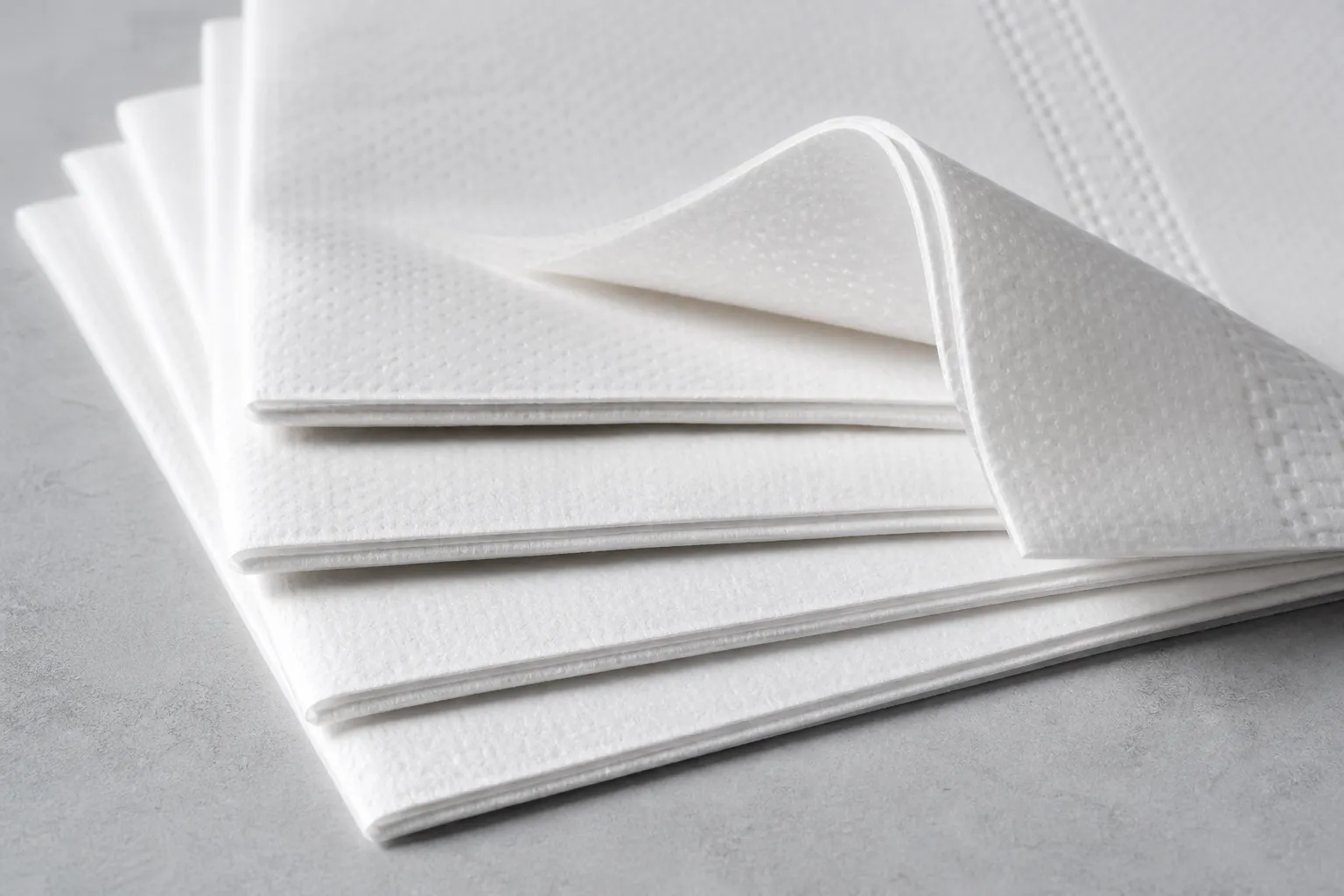 gule laminated paper napkins