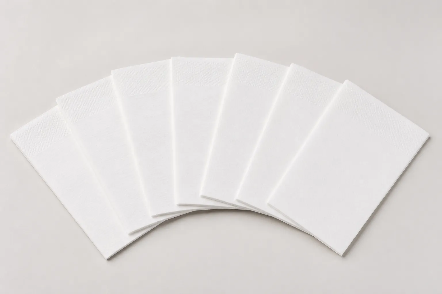 gule laminated paper napkins